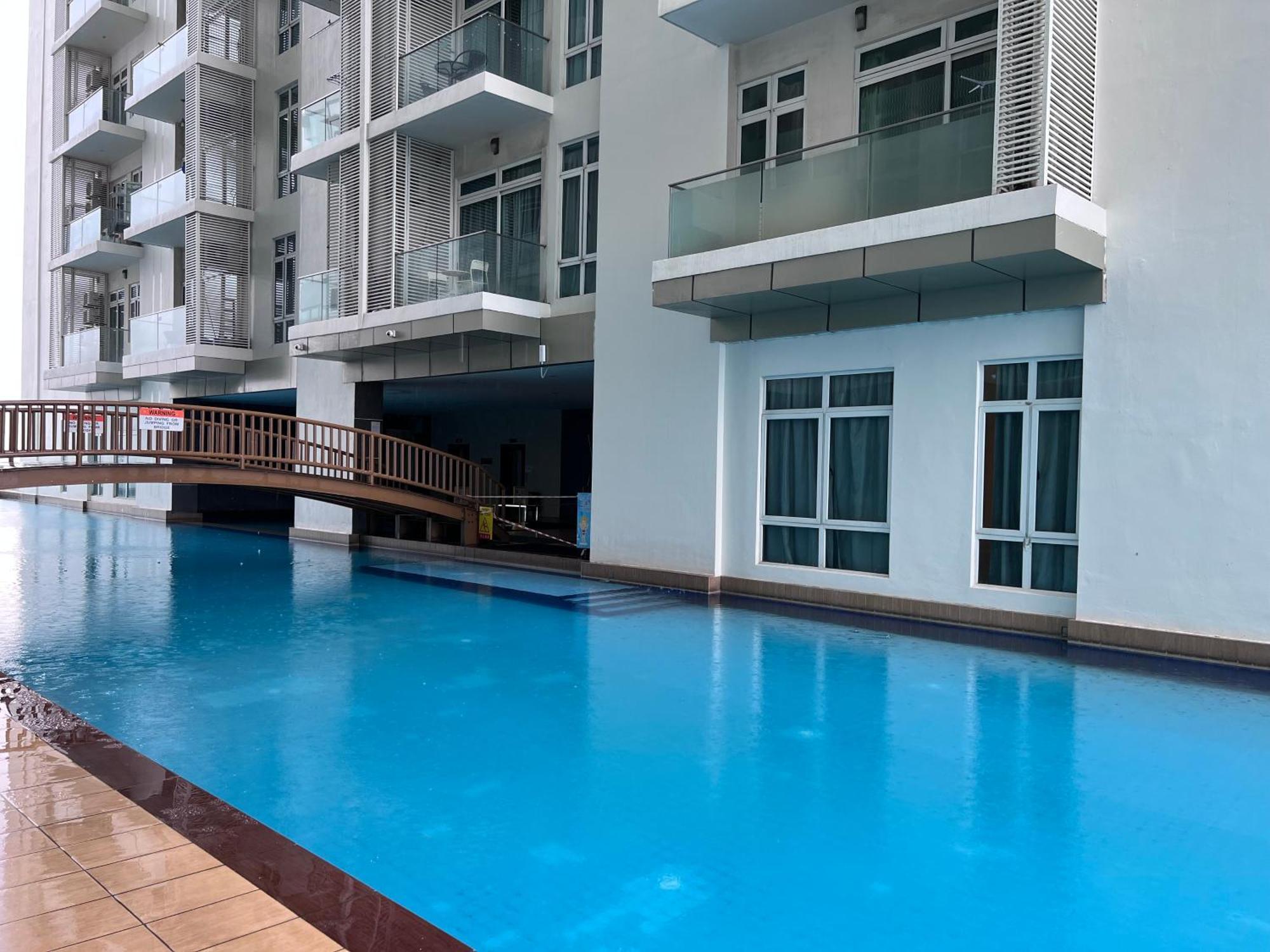 Apartment In Ksl , 2 Bdrm 2 Bthrm Wifi 4 Pax *